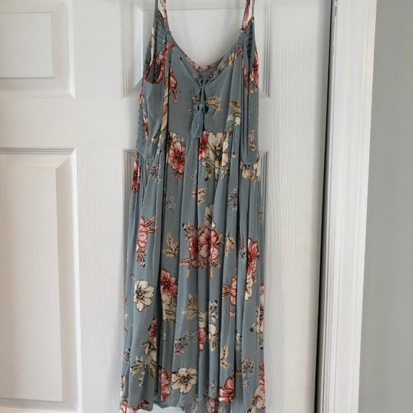 Floral Dress with Tie Up Back - Picture 4 of 8